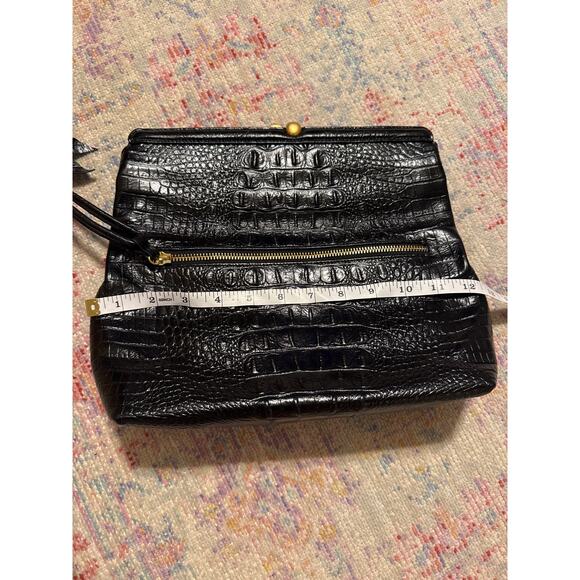 Brahmin Black Croc Embossed Leather Clutch With Roses Bag Charm Wristlet - Picture 14 of 16